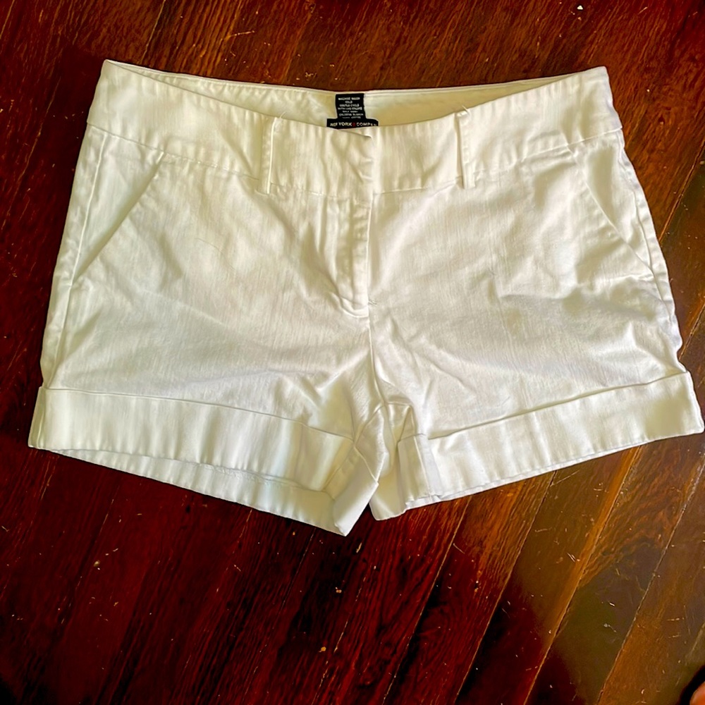NY&Co white shorts